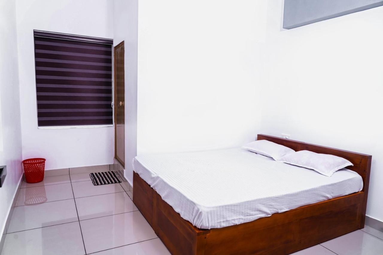 Thekkumpuram Residency Hotel Kondotty Exterior foto
