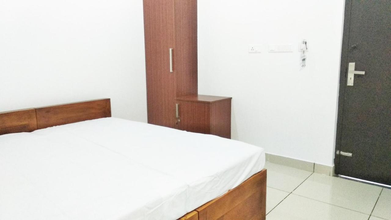 Thekkumpuram Residency Hotel Kondotty Exterior foto