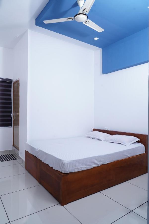Thekkumpuram Residency Hotel Kondotty Exterior foto