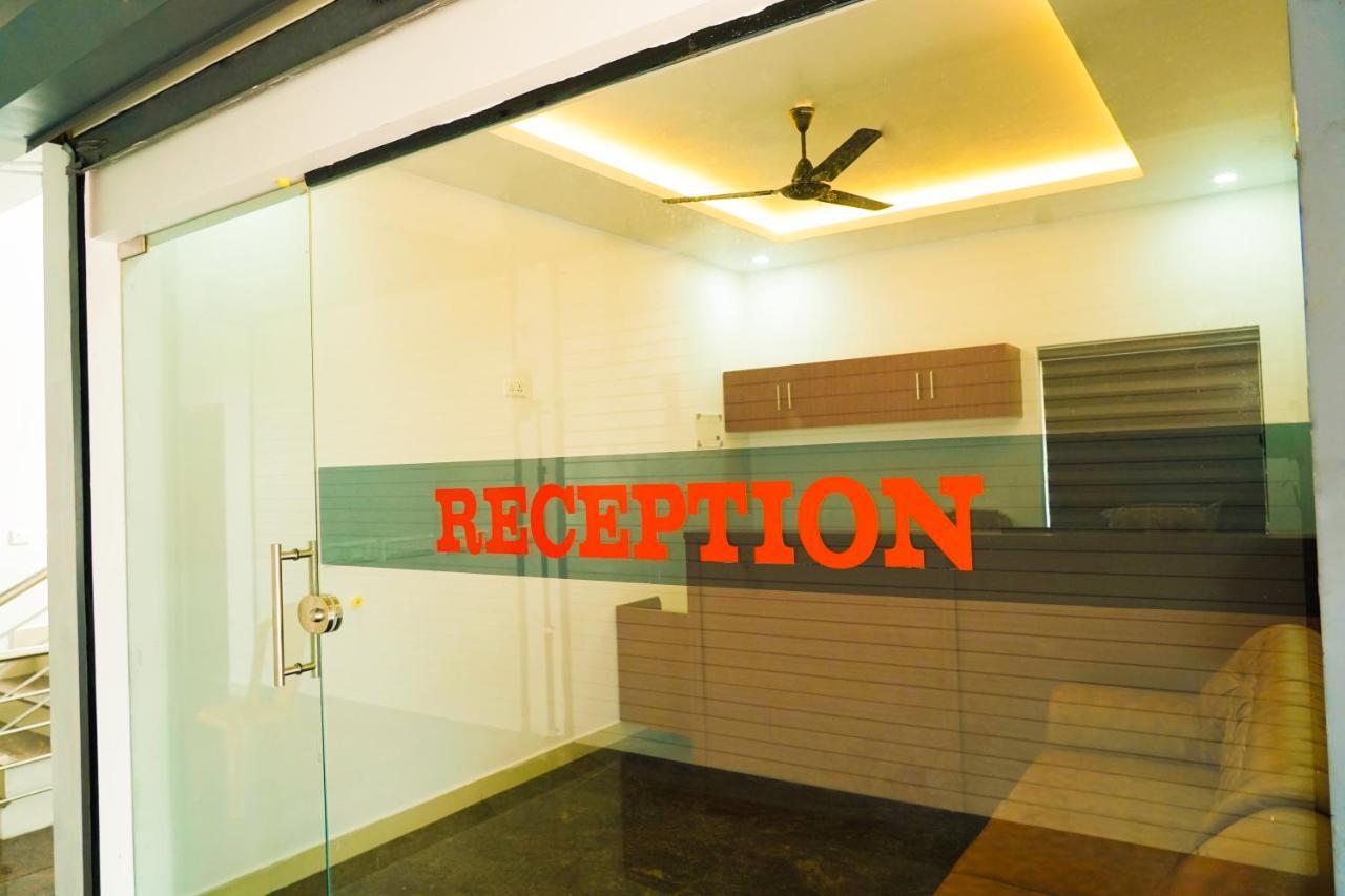 Thekkumpuram Residency Hotel Kondotty Exterior foto