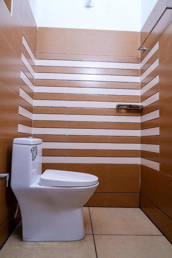Thekkumpuram Residency Hotel Kondotty Exterior foto