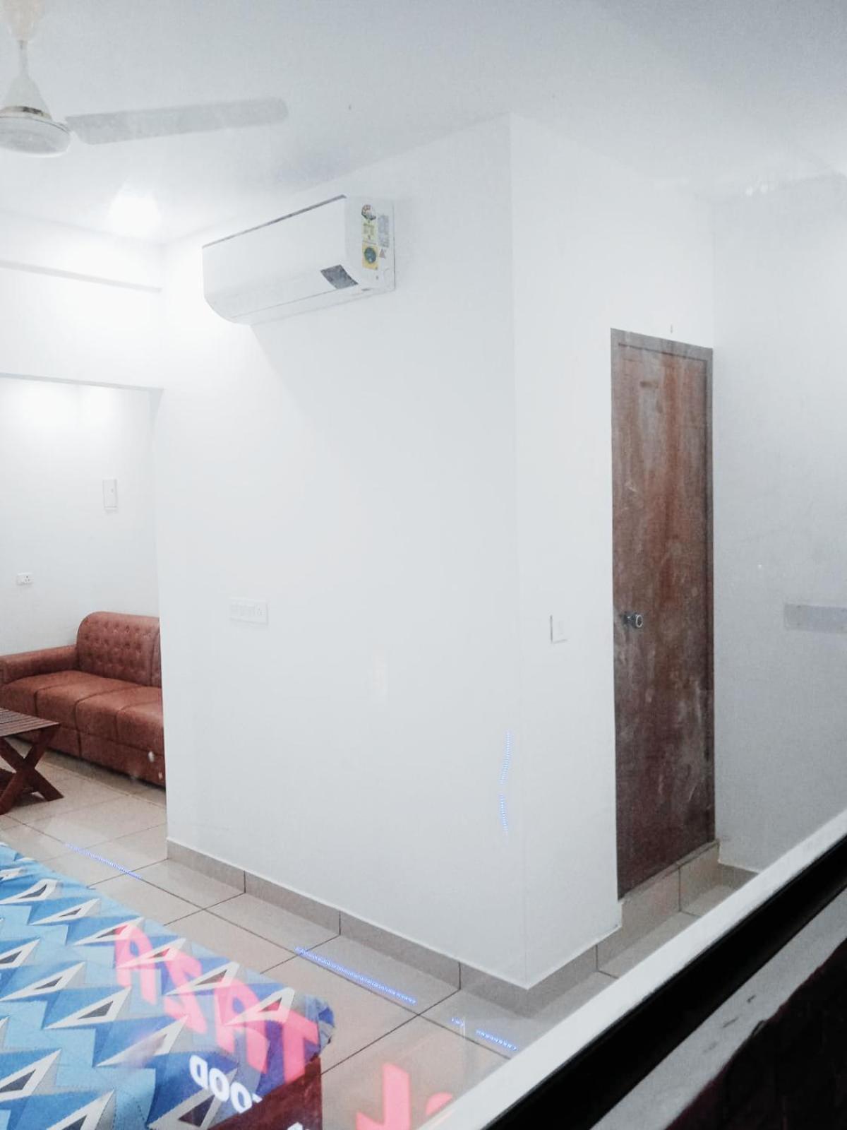Thekkumpuram Residency Hotel Kondotty Exterior foto