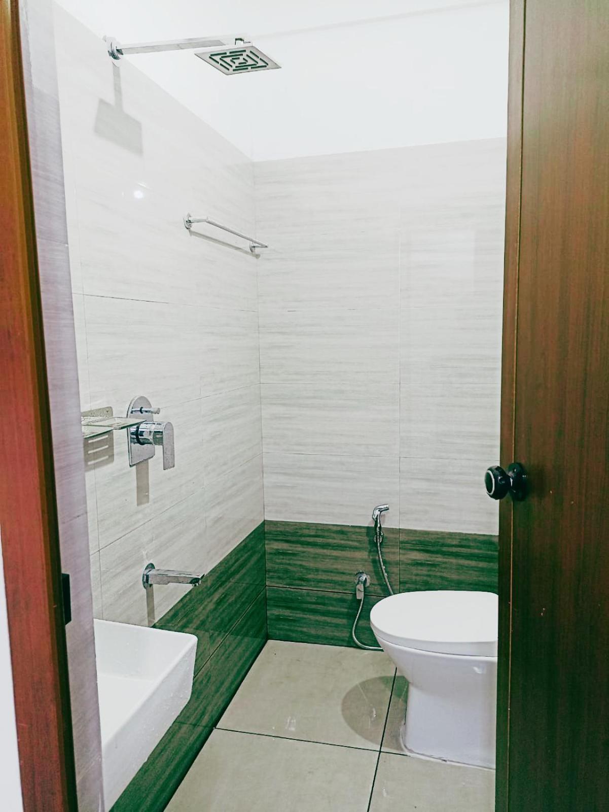 Thekkumpuram Residency Hotel Kondotty Exterior foto